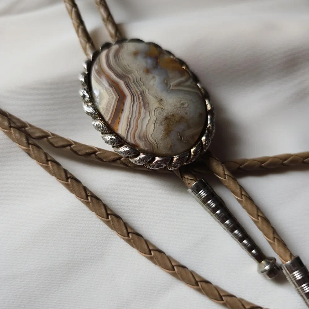 Vintage Agate Stone Bolo Tie - Picture 4 of 8